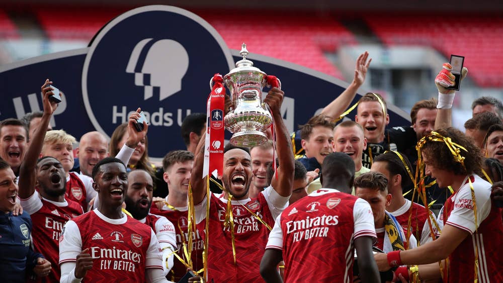 Арсенал спечели трофей в дебютния сезон на Артета