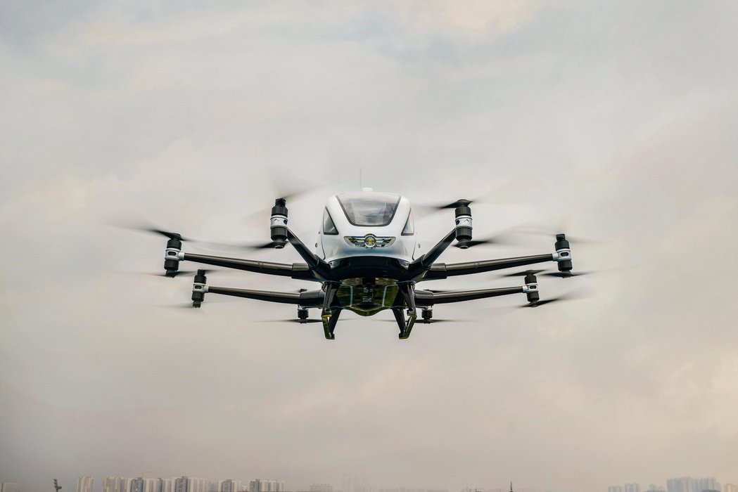Иновация: Да летиш сам с дрон над Китай