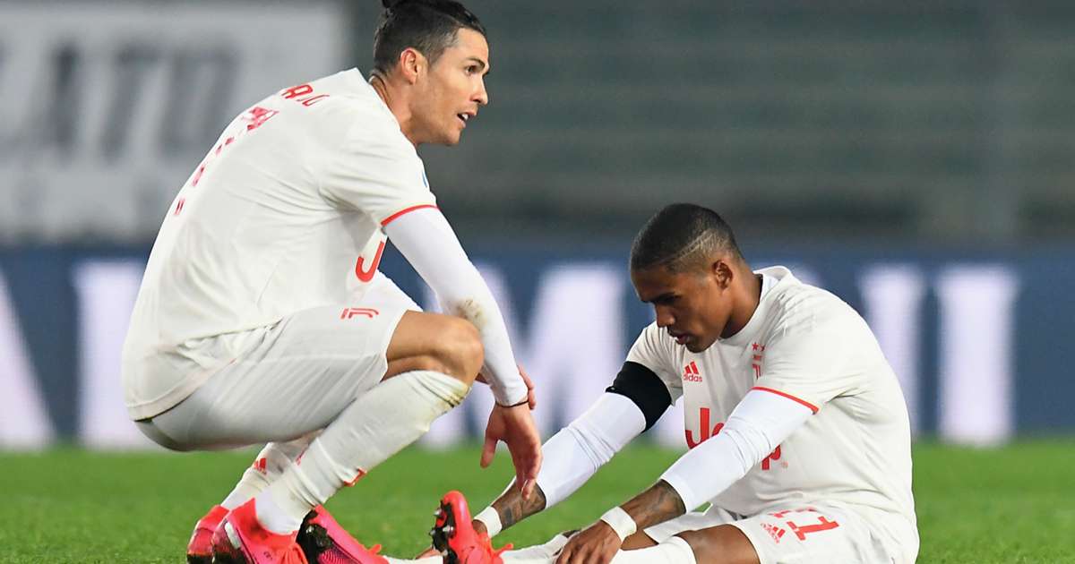 Дъглас Коста пропуска осминафинала в Шампионската лига на Ювентус срещу Лион