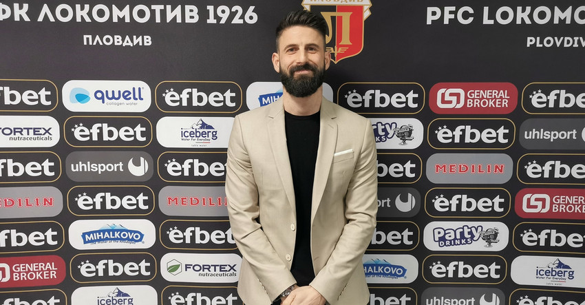 Димитър Илиев получи приза “Футболист на България за 2020 г.”